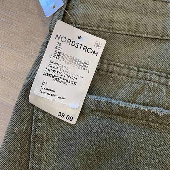 Olive Mayfly Wash, Size 26 women’s shorts by BP from Nordstrom. - Picture 7 of 8